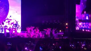 Ariana Grande  7 Rings Live At Lollapalooza In Chicagos Grant Park [upl. by Cirone]