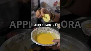 APPLE PAKORA 🤣🤣 foodblogger foodvlogger carryminati shorts foodshorts [upl. by Ralleigh445]