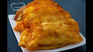 Einfaches Chebureki  Tschebureki Rezept  Teigtaschen mit Hackfleisch  чебуреки [upl. by Selia]