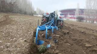 DeutzFahr Agroplus 55 Keyline 4x12 Pulluk İle Sürüm Ploughing [upl. by Kirred138]