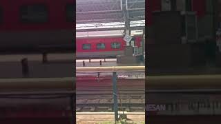 12636 Vaigai SF Express Chennai Egmore Departure 🚦 In Tiruchirapalli Jn departure trichy chennai [upl. by Schriever19]