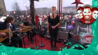 Petra Marklund  Händerna mot himlen Live  Musikhjälpen 2013 [upl. by Gianna859]