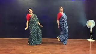 Aap Jaisa Koi Meri Zindagi Main Aaye  Saree Clad  Retro Feels  Viral Video  Arunima Dey Choreo [upl. by Enylrac696]