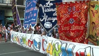 Las murgas desfilaron por la Avenida Corrientes para anunciar el Carnaval [upl. by Mcmillan]