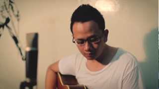 Shes the one Robbie Williams cover by Tommy quotLEGNAquot [upl. by Suolevram]