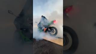 Toasty Burnout shorts motorcycle motorbike burnout gromsquad [upl. by Stier838]