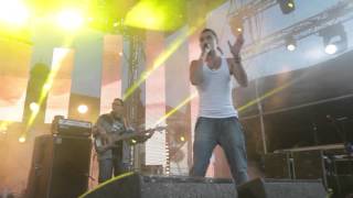 Bednarek  Nie chcę wyjeżdżać stąd official live video Ostróda Reggae Festival 2012 [upl. by Nylsoj]