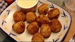 Bolitas de arroz con papas rellenas de queso [upl. by Balfour]