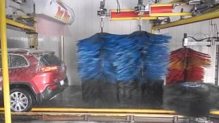 Motor City Wash Works Cross Over Wrap Arounds 180 cars per hour 2 17 16 [upl. by Ninerb]