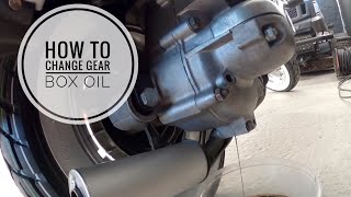 Vespa px gearbox oil change [upl. by Wittie89]