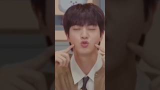 Lo que paso en el vlive de jin bts jin kpop jinbts [upl. by Ecnarrot]