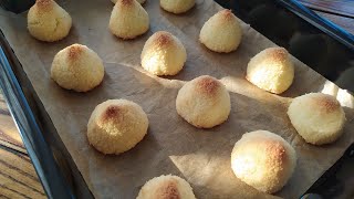 Cəmi 3 ərzaqdan kokoslu peçenye Кокосовое печенье из 3 ингредиентов3ingredient coconut cookies [upl. by Htiekal]