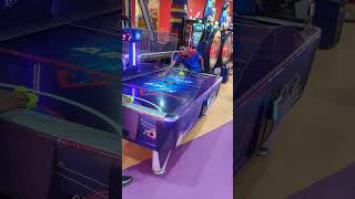 Air hockey Gametwo player2playergameDLF mall Noida [upl. by Rolyat322]