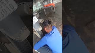 Pulsar 180 brake fail ho gye thi kawasakininjah2rtopspeed repairing [upl. by Huntlee]