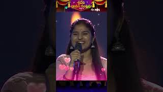 shorts 🎤🎵🎙 Indravati Chauhan singing performance O Antava from pushpa🎤 [upl. by Yrebmik436]