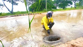 Draining Floods by Clearing Blocked Drains Draining Streets After Heavy Rain [upl. by Tomlinson]