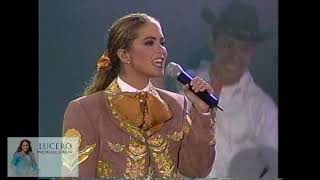 Lucero canta El Milagro en concierto L20 [upl. by Aisinoid]