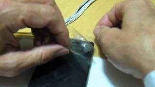 Come togliere le bolle dalla pellicola del cellulare  How to apply screen protector without bubbles [upl. by Enelrats819]