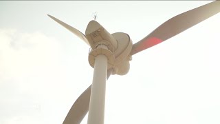 Klimafreundliche Energiewende Windkraftanlagen aus 100 Holz  KlimaZeit [upl. by Nosinned129]