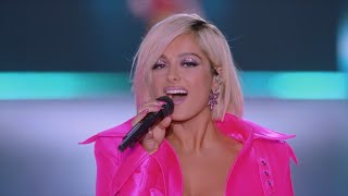 Bebe Rexha  Im A Mess Live at Victoria’s Secret Fashion Show [upl. by Ynohtnaluap]