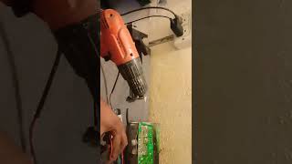 12 volt DC battery drill machine ko charge karne kanew ideaviralvideo electricianautomobilvideo [upl. by Oicam]