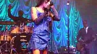 Amy Winehouse Zalon Thompson amp Ade Omotayo  Doo Whop That Thing  Birmingham 2007 [upl. by Kopple]