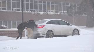 Brookings South Dakota  Winter Storm Begins Students Help out Motorist  January 18th 2019 [upl. by Hirasuna416]