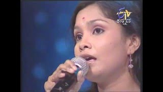 Sreenidhi singing Halunda Tavaru Kannada Movie title song in Yede Tumbi Haaduvenu [upl. by Palecek687]