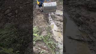 John Deere 35G Diggin a Waterbar [upl. by Olette202]