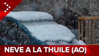 LIVE La Thuile Aosta la neve imbianca le Alpi occidentali diretta video [upl. by Marv298]