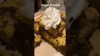 Vegan Brookie sooo good 🍫🍪 food [upl. by Vyse]