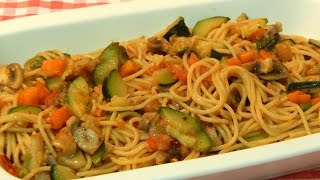 Receta fácil y sana de espaguetis integrales con verduras [upl. by Aisatsan666]