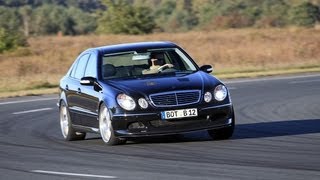 Brabus E V12 S  EKlasse mit 730 PS [upl. by Mattland]