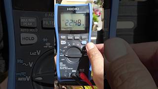 Easy reliable solar panel testing with Hioki DT4261 digital multimeter electricaltools wago [upl. by Assiled]