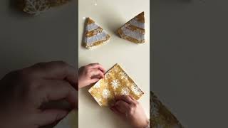 Pliage de serviettes en forme de sapin pour Noël 🎄 loisirs créatifs pour Noël 🎅 Facile et rapide [upl. by Llenra]