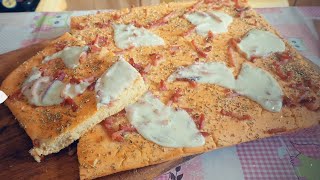 Focaccia di lenticchie con speck e scamorza [upl. by Abijah]