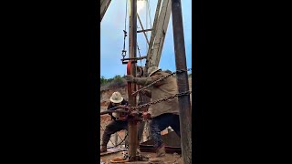 Floorman Trip Pipe rig pipe drilling floorman trip [upl. by Stelmach]