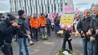 «Es reicht» 1000 Bauern verlangen mehr Gehör [upl. by Bowler15]