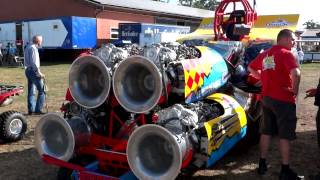 TRACTOR PULLING in FÜCHTORF 2012  AUFNAHMEN AUS DEM FAHRERLAGER [upl. by Marla872]