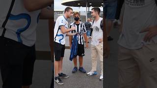 INTERISTA ESULTA CON LA MAGLIA DELLA JUVE 😨 [upl. by Blaseio]