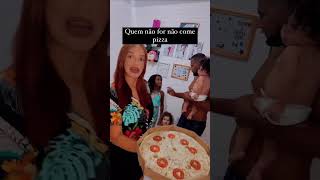 Todo mundo dançando 😹 casalcomédia humor familia comedy [upl. by Otanutrof936]