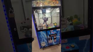 Five Nights Of Freddy Claw Machine Win arcade clawmachine cranegame win [upl. by Hillari]