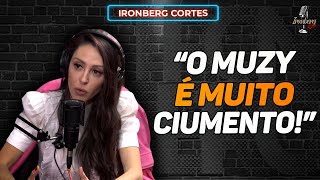 ROBERTA CARBONARI ABRE O JOGO E FALA COMO LIDA COM CIÚMES – IRONCAST CORTES [upl. by Aicnerolf294]