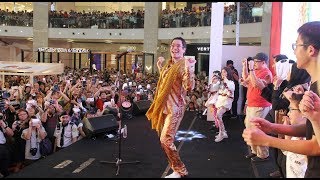 PPAP singer performs live in Malaysia [upl. by Eelatan220]