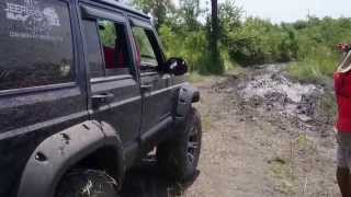 Jeep Cherokee Xj Off Road Mudding Club Jaibos 4x4 en Cd Valles [upl. by Anasor]