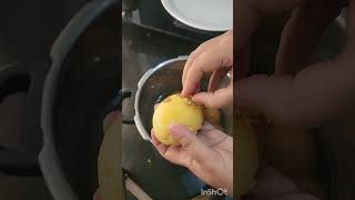 Boiling potatoes perfectly [upl. by Dekow]