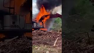 😵‍💫EXCAVATOR MADNESS😵‍💫 east2westsafetyplus shortvideo short short funnyvideos excavator [upl. by Mack]