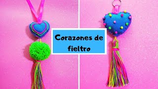 LLAVERO DE FIELTRO Y COLGANTE DE CORAZÓN CON POMPONES  LLAVEROS DE MODA [upl. by Dedrick]