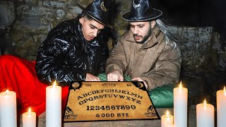 OUIJA BRETT CHALLENGE AUF EINER HEXENBURG [upl. by Rehpotsirh988]