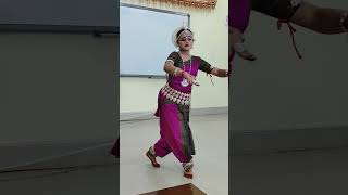 odissi classical dance form 👌 odissi dance performance  learn odissi dance steps [upl. by Keefer668]